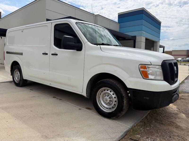 nissan nv cargo 2018 1N6BF0KM9JN808470 image nissan nv cargo 2018 1N6BF0KM9JN808470 image